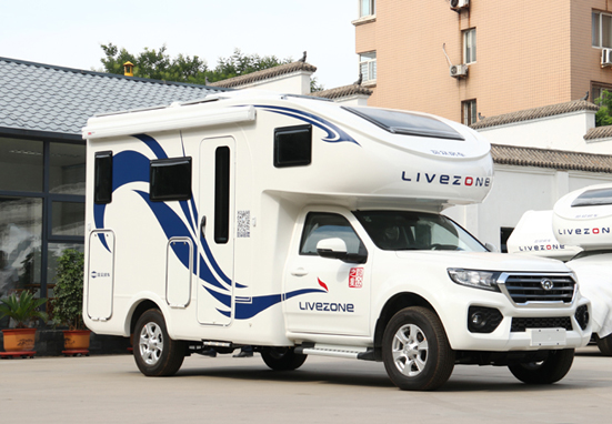 一家四口出行，這款房車非常合適