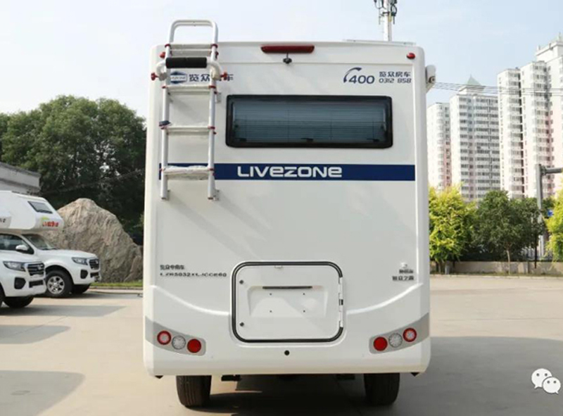 帶老人孩子出行，適合選這款房車