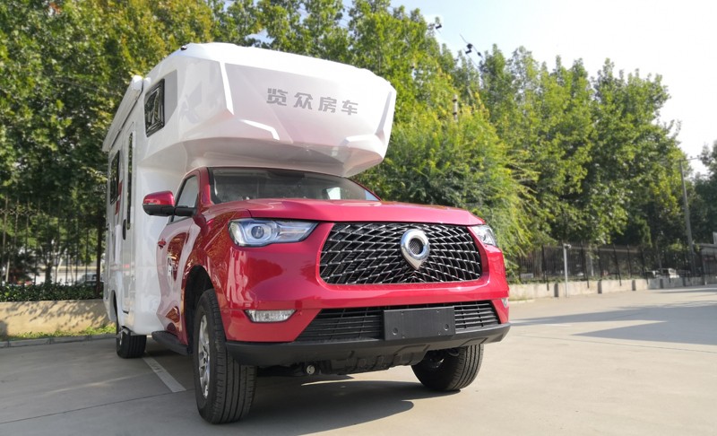 開(kāi)上房車(chē)之后，才知道選四驅(qū)房車(chē)的重要性