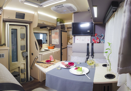 這些房車，上藍牌C本可以開